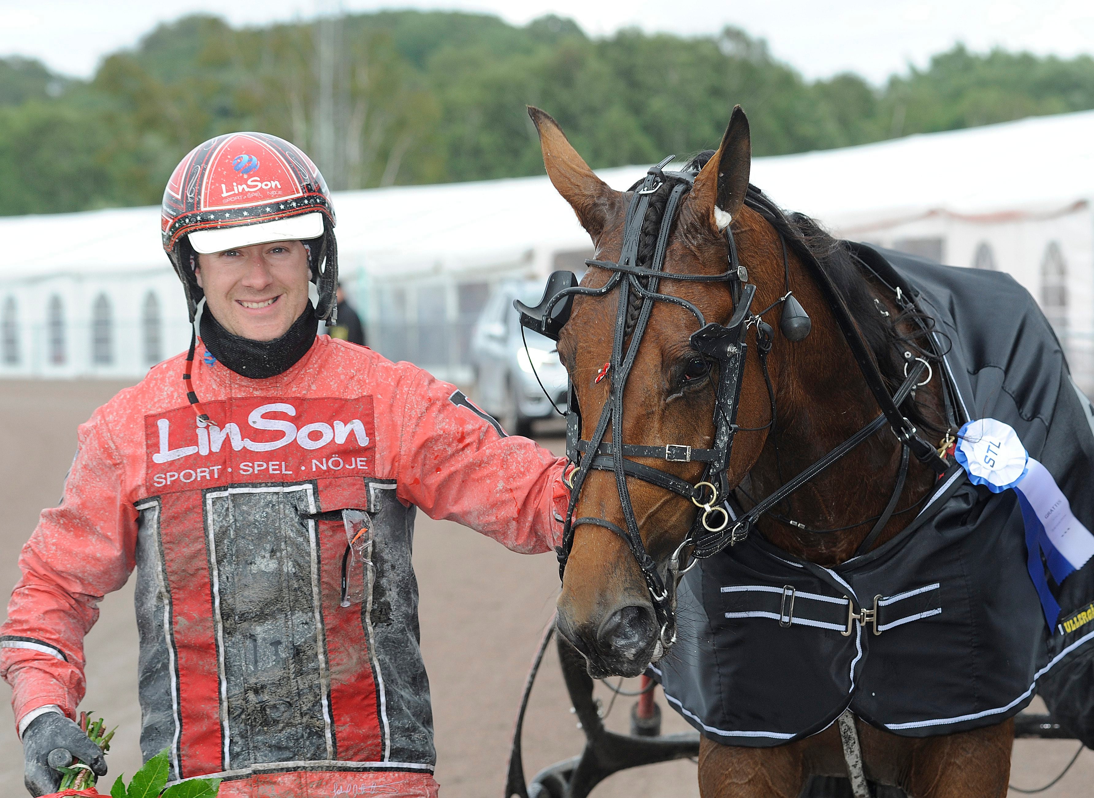 96pIinupMoxNmZbFmiW9dC Cyber Lane untersteiner