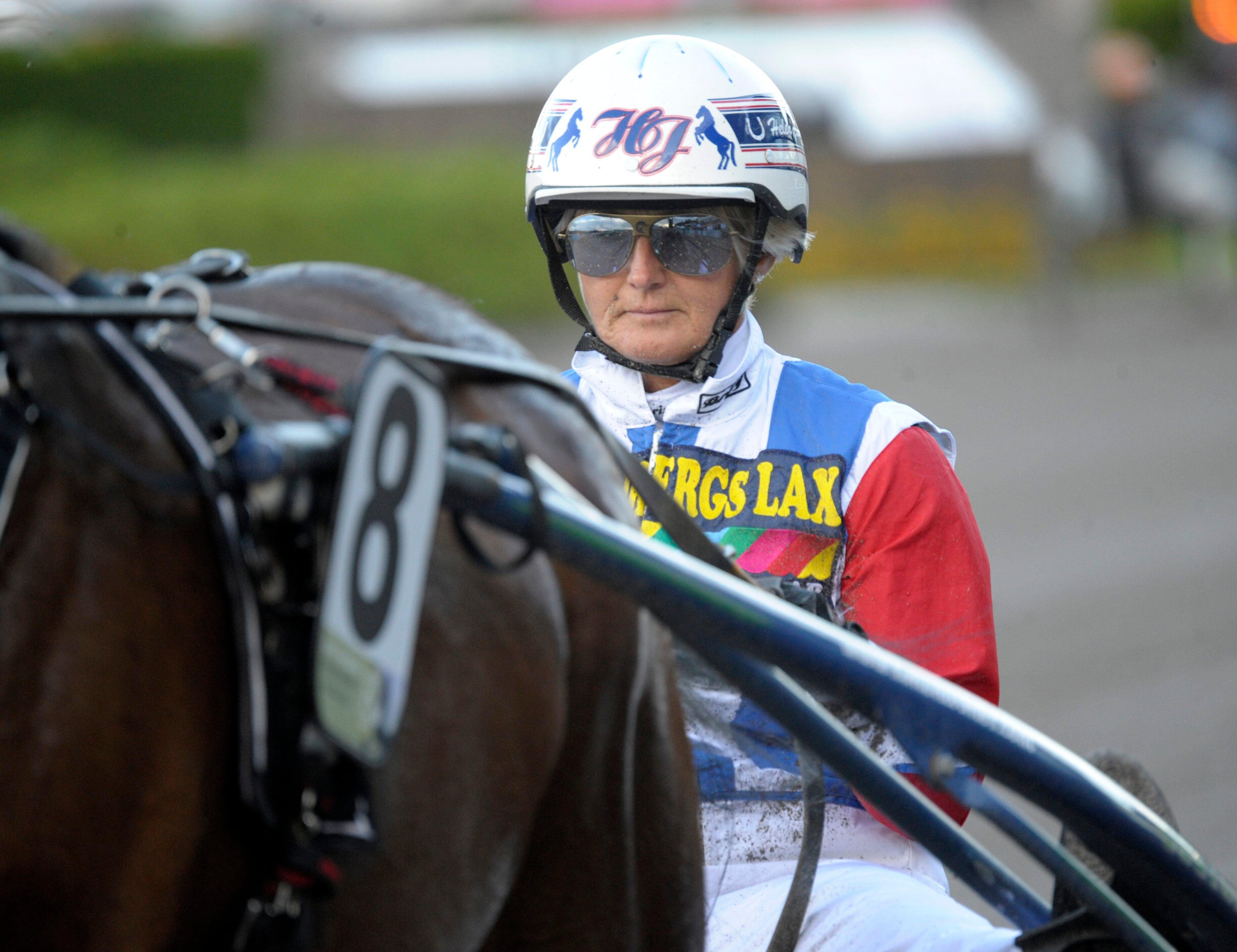 SmAjvIZXj0EZUYfW897ZS8 Helen A Johansson3