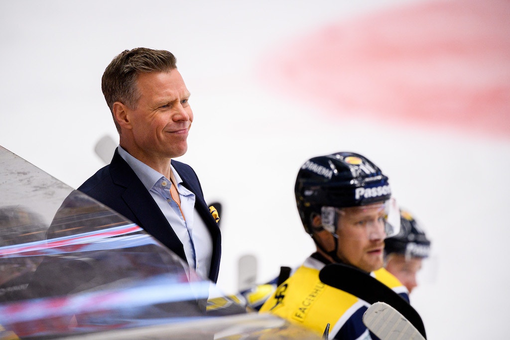 (16841) Nicklas Rahm/HV71-tränare