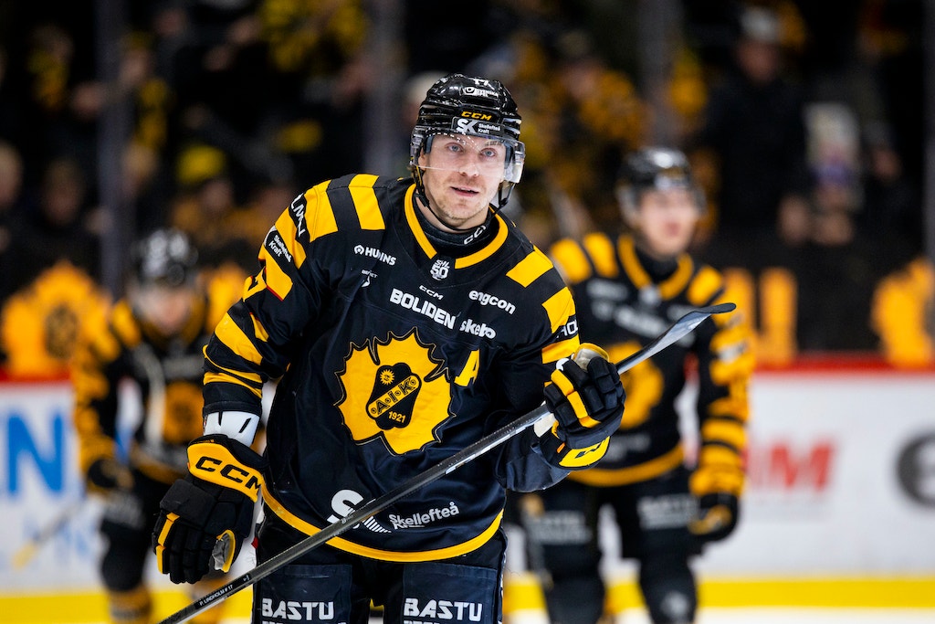 Pär Lindholm