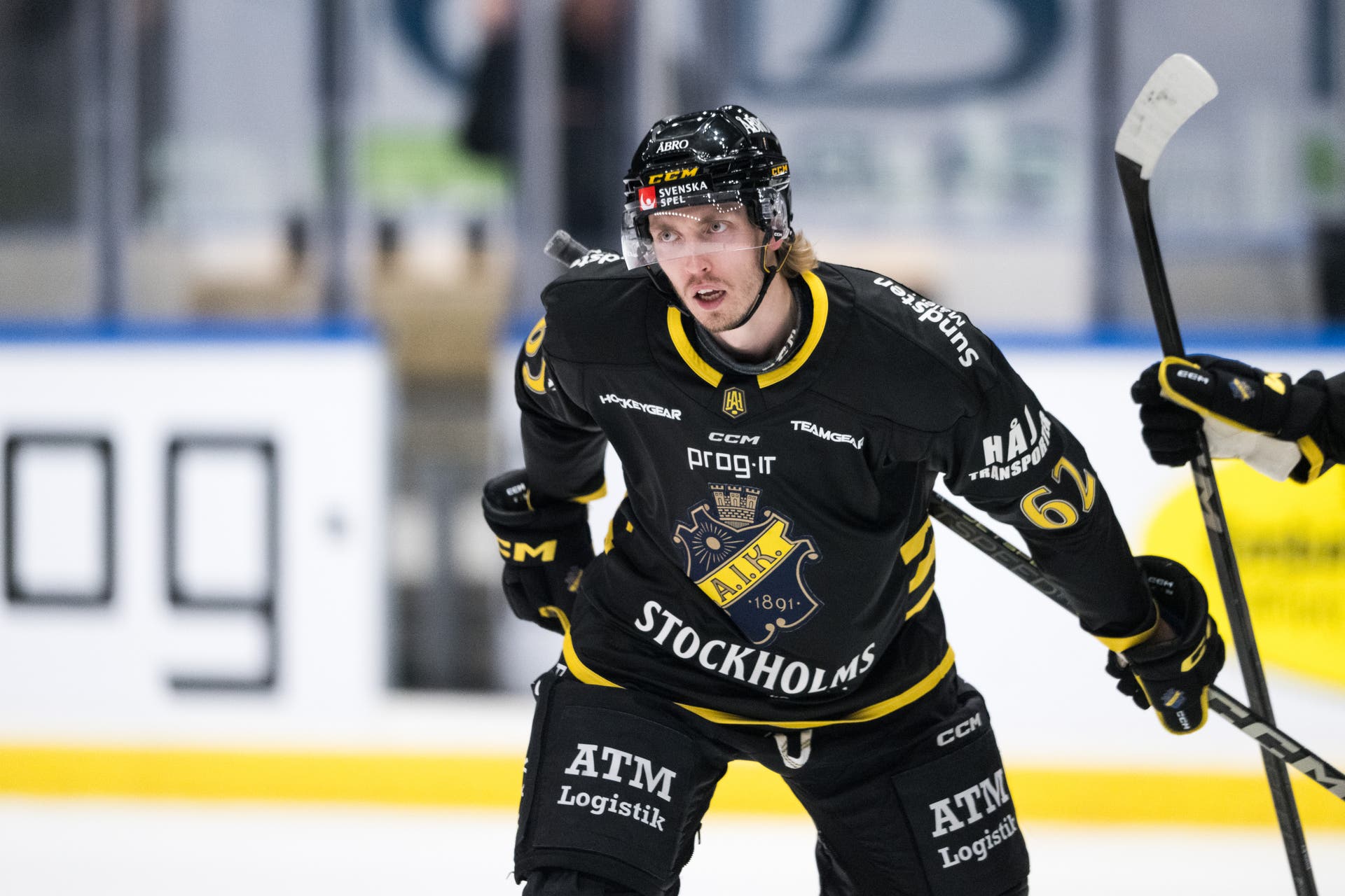 Simon Åkerström