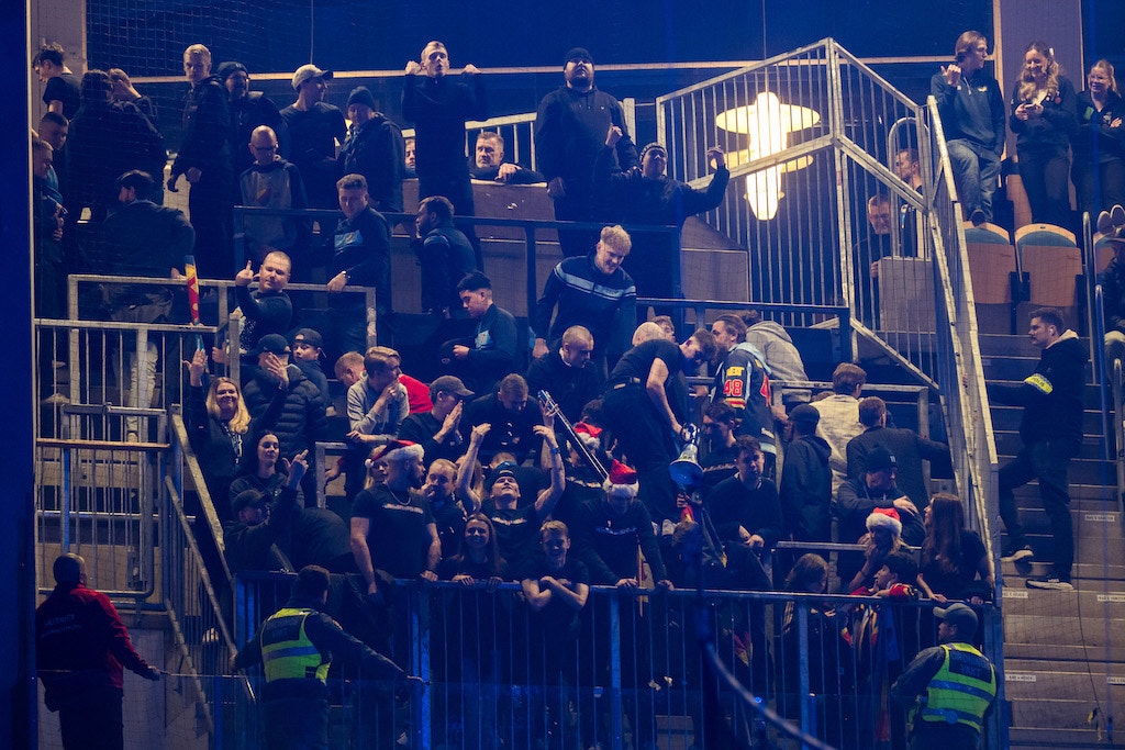 Djurgården supportrar fans bengaler pyroteknik Husqvarna Garden