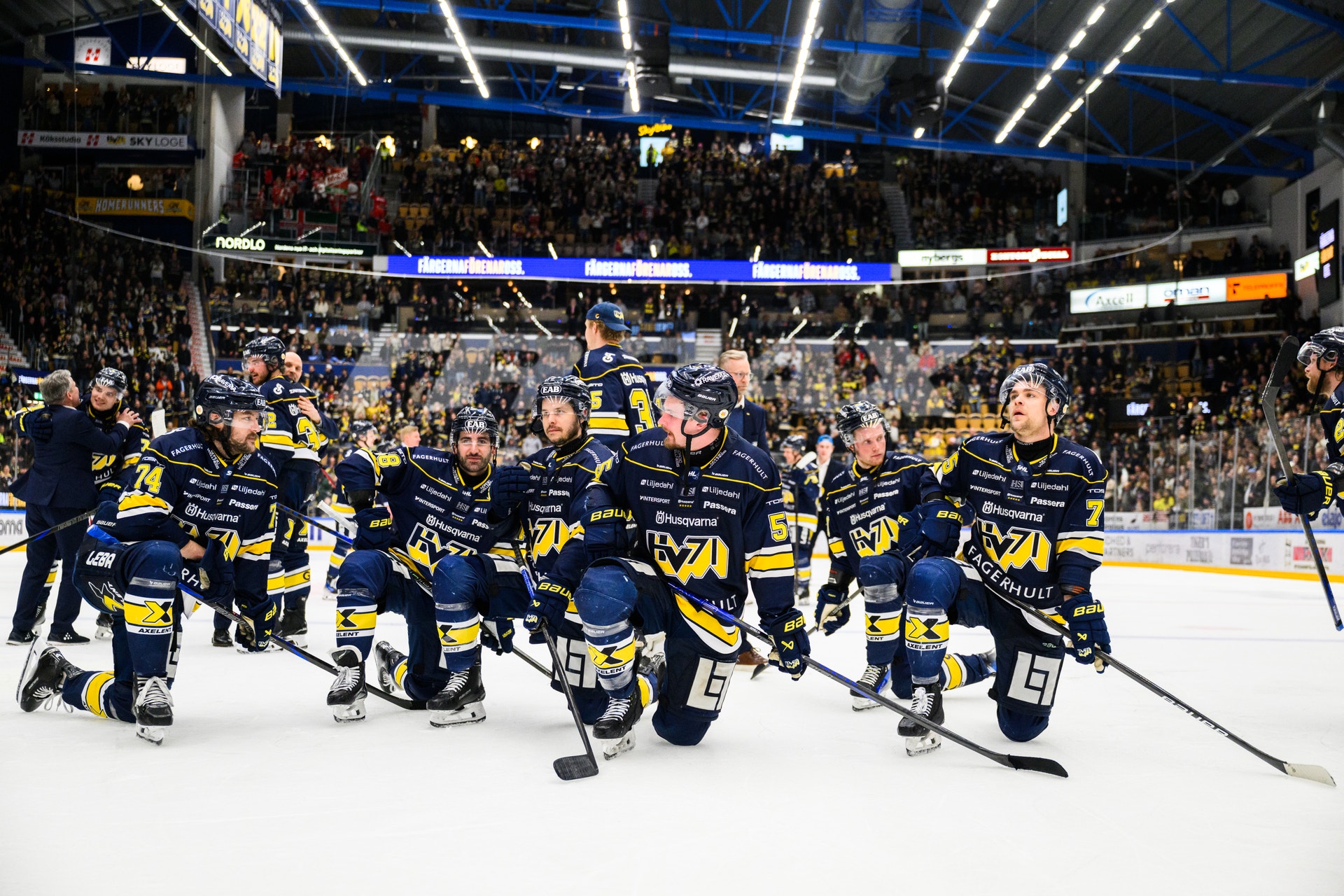HV71