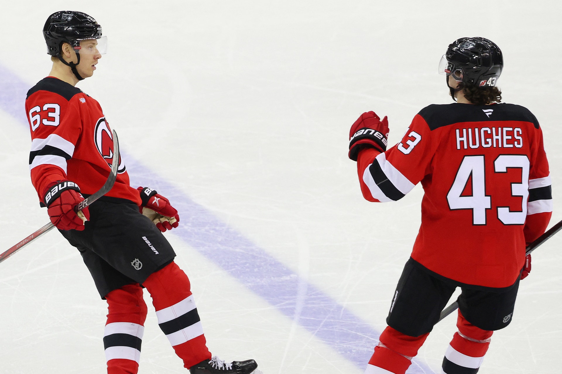 Jesper Bratt, Hughes