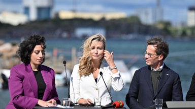 Oppositionen protesterar när regeringen vill förstatliga kärnkraft