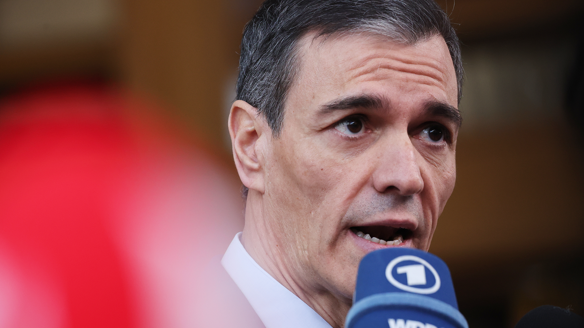 Spanien skärper tonen – stänger luftrummet för USA