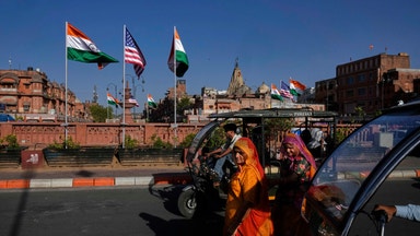 Indien väntas kraftigt sänka biltullar mot EU