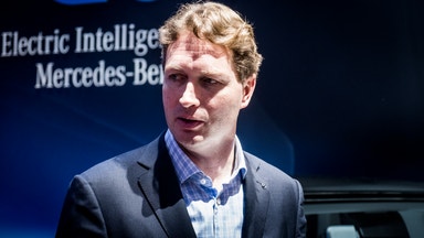 Mercedes resultat rasar 70 procent – aktien stiger