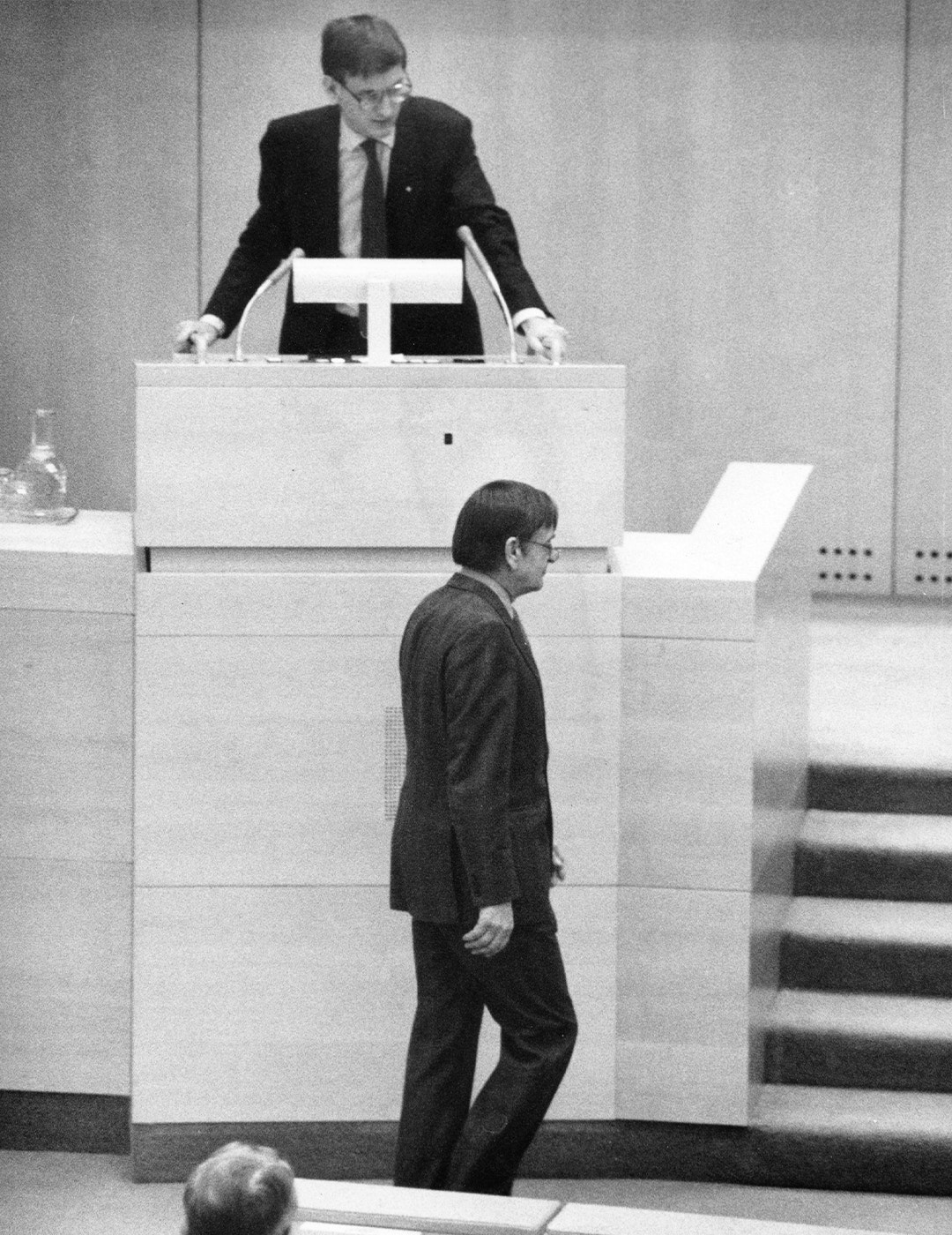 Carl Bildt och Olof Palme i riksdagen 1985