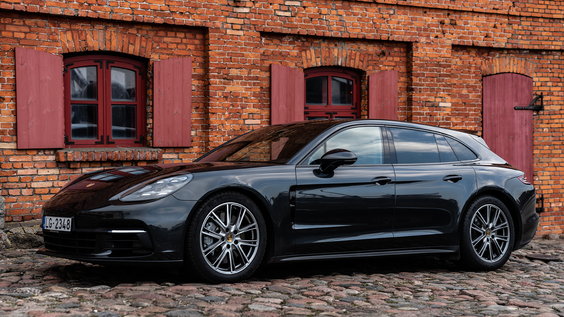Porsches försäljning bromsar in – lägsta på sex år