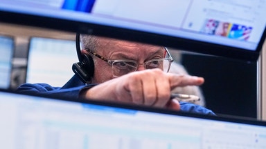 Wall Street inleder veckan uppåt