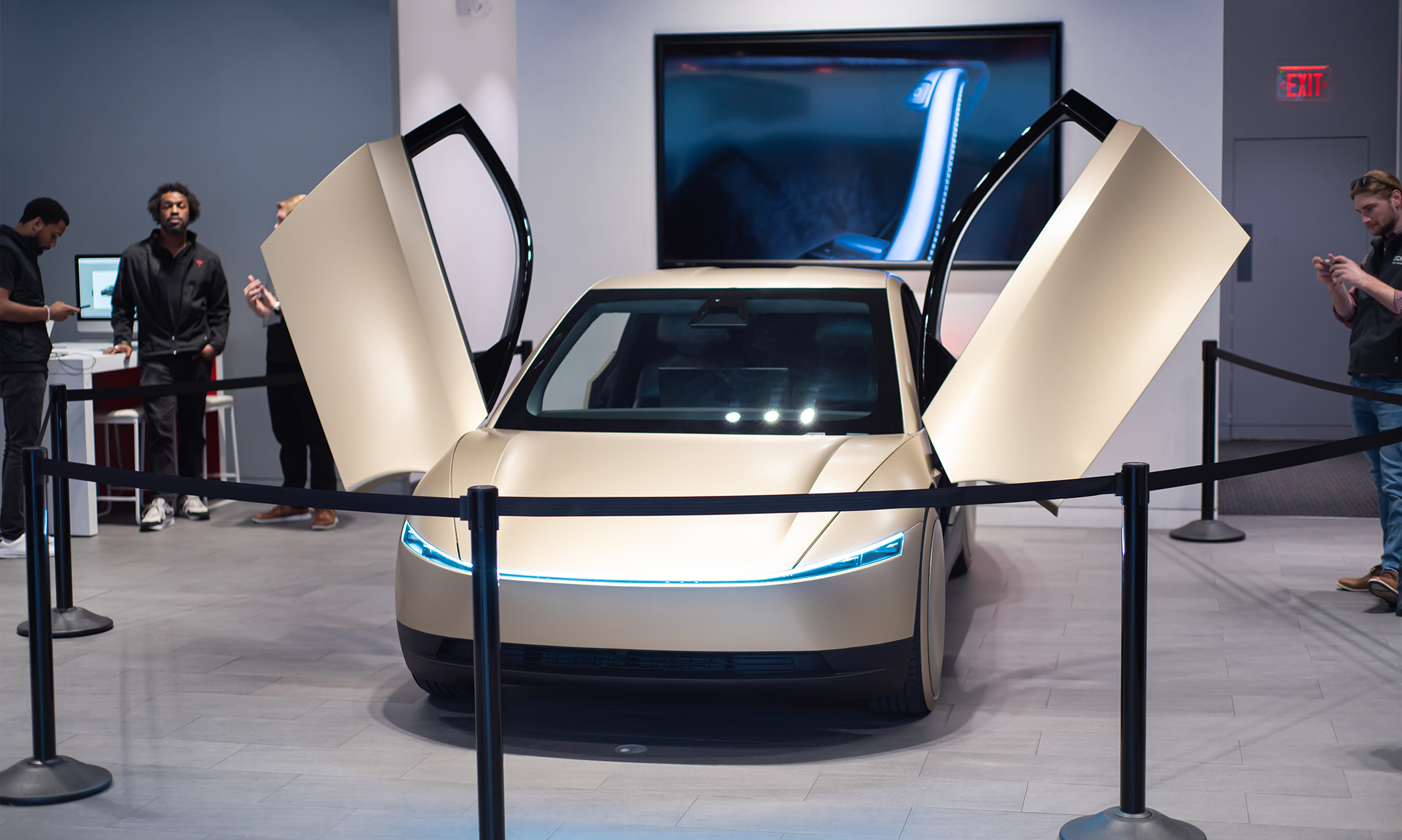 Ribban är ”skyhög” för Tesla – ”mycket hänger på Mr Musk”