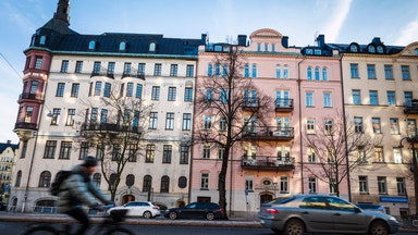 Stockholm i täten när bopriserna stiger: ”Fler på visningarna”