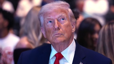 Trump öppnar sundet: ”Kriget väldigt nära över”