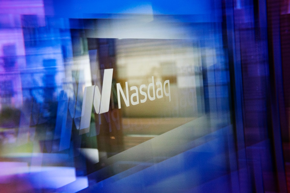 Nasdaq  genrebild skylt 
