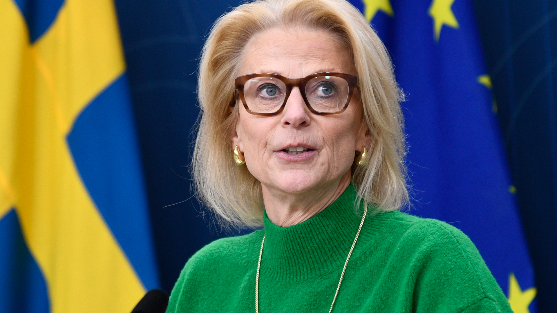 Finansministern utfrågad i riksdagen om BRA-uppgifterna