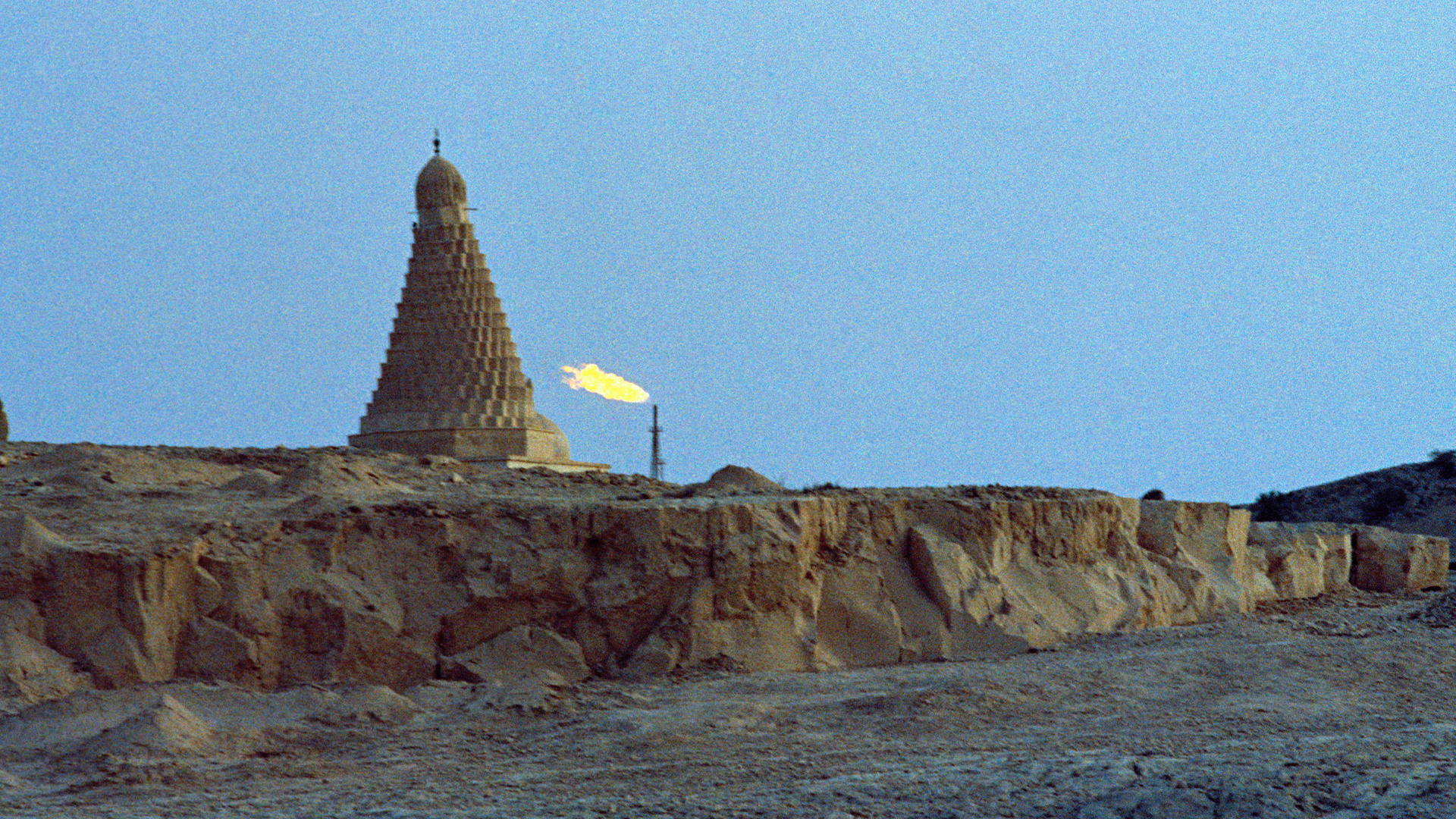 Uppgifter om explosioner på Kharg