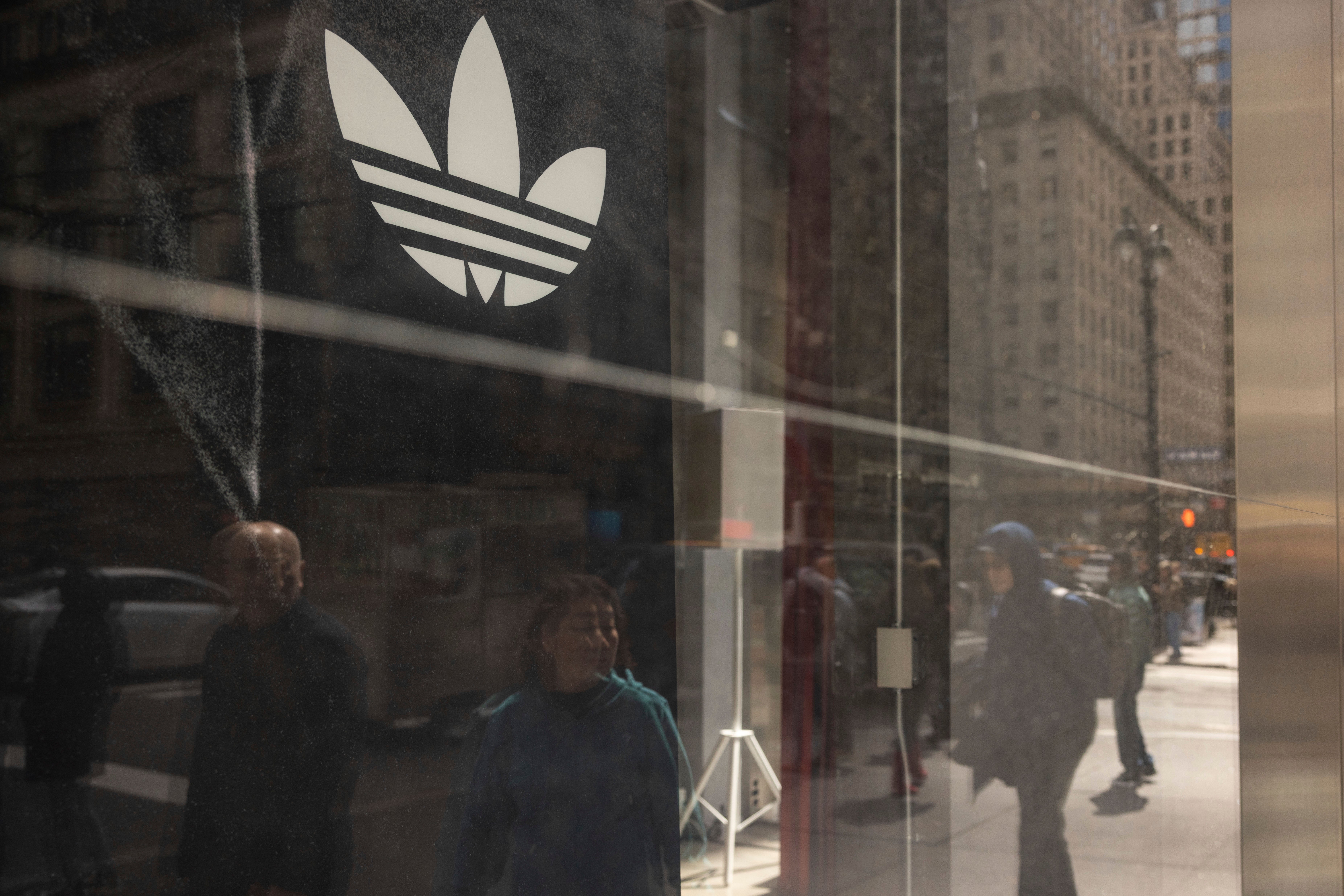 Adidas rapportrusade på röda Europabörser