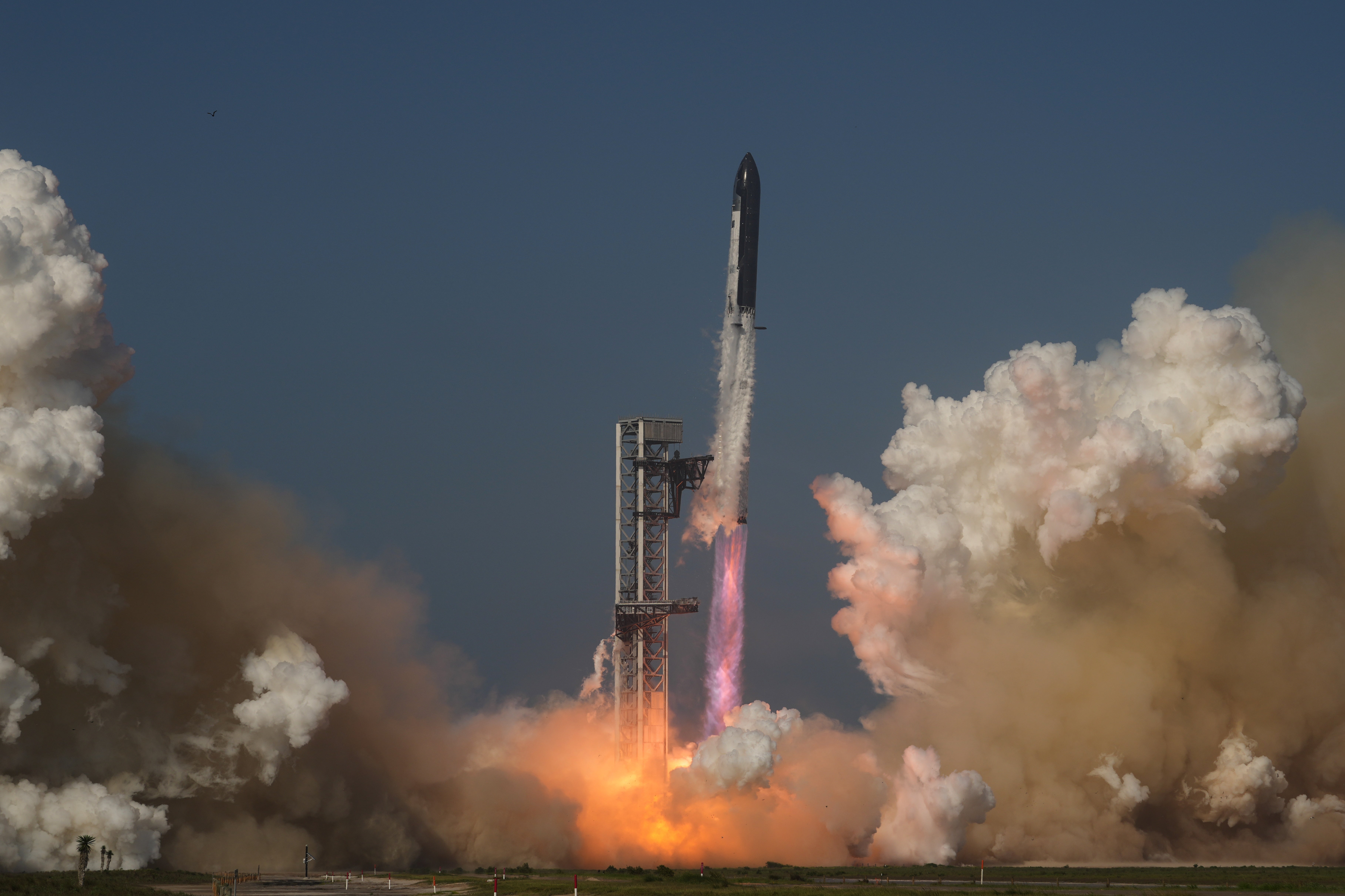 Starship i luften igen – så gick SpaceX första test som börsbolag