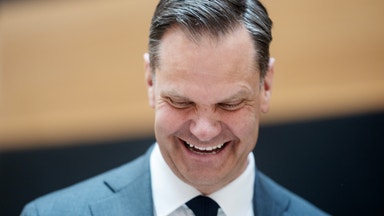 Jätten lyfte på röd börs – nära historisk nivå