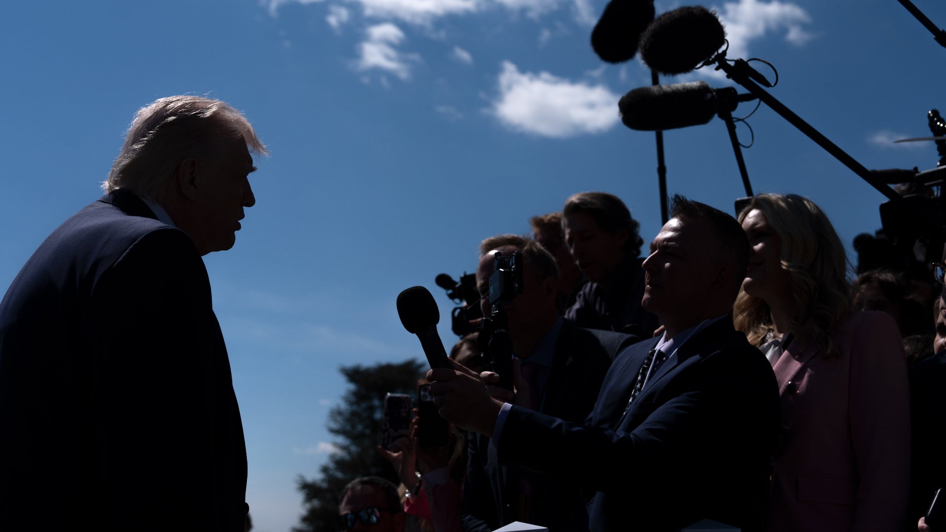 Just nu: USA förbereder att slå mot elförsörjning – oljepriset stiger