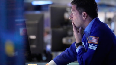 Nasdaq 100 går mot längsta uppgångssviten på flera år