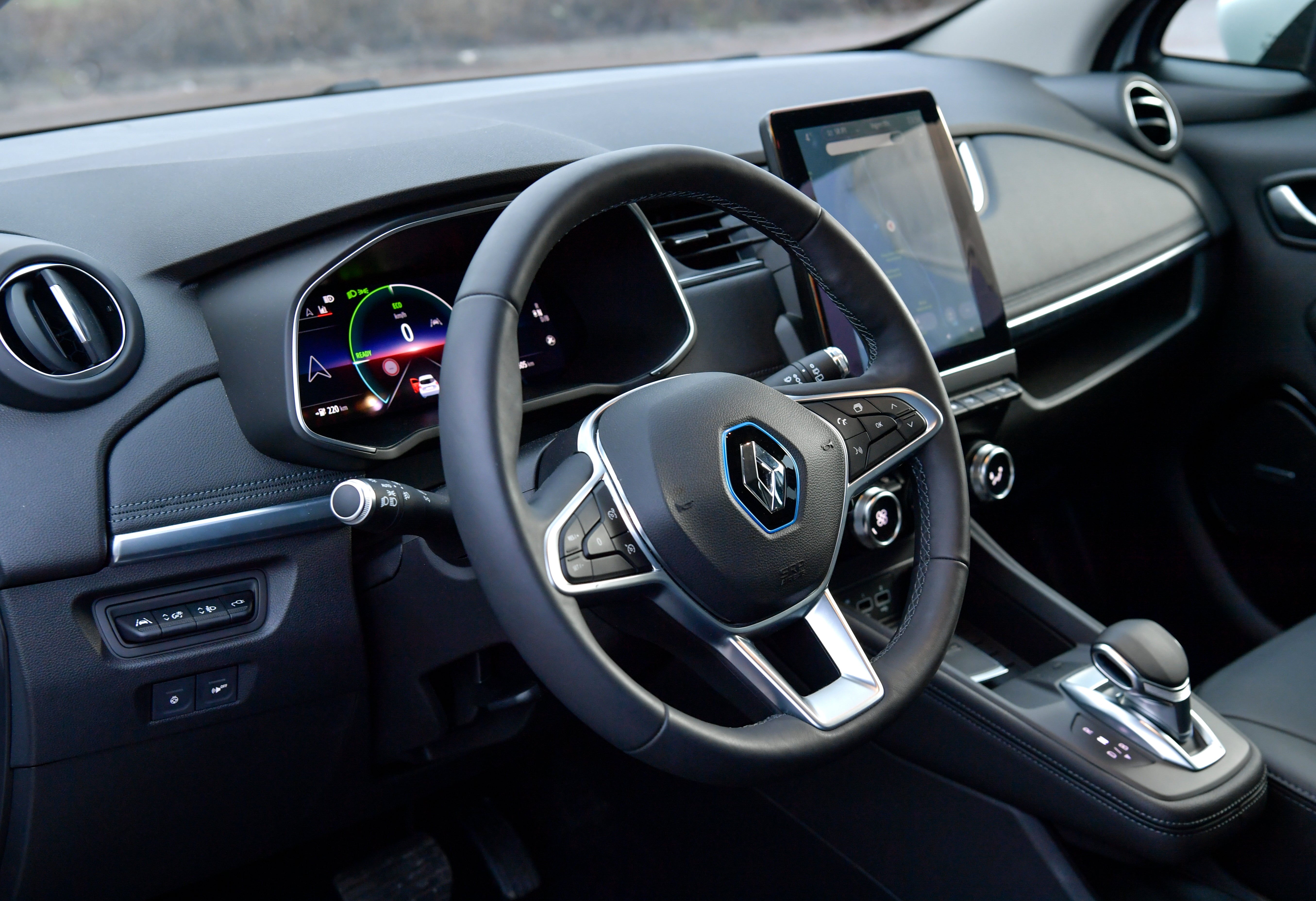 Franska biljätten Renault backar på Parisbörsen