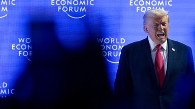 Donald Trump i Davos: ”Vill se omedelbara förhandlingar om Grönland”