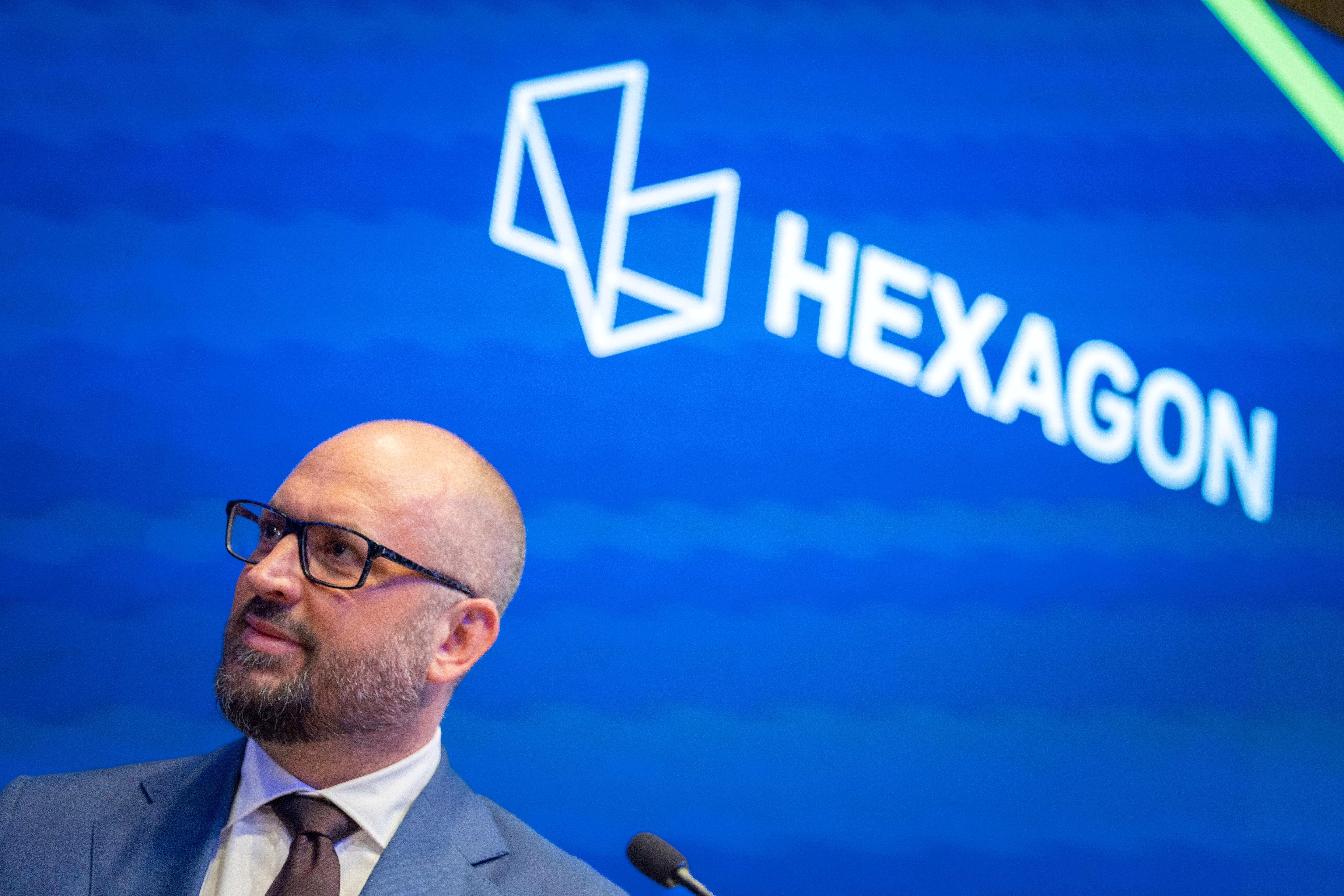 Hexagon släpper nya finansiella mål 