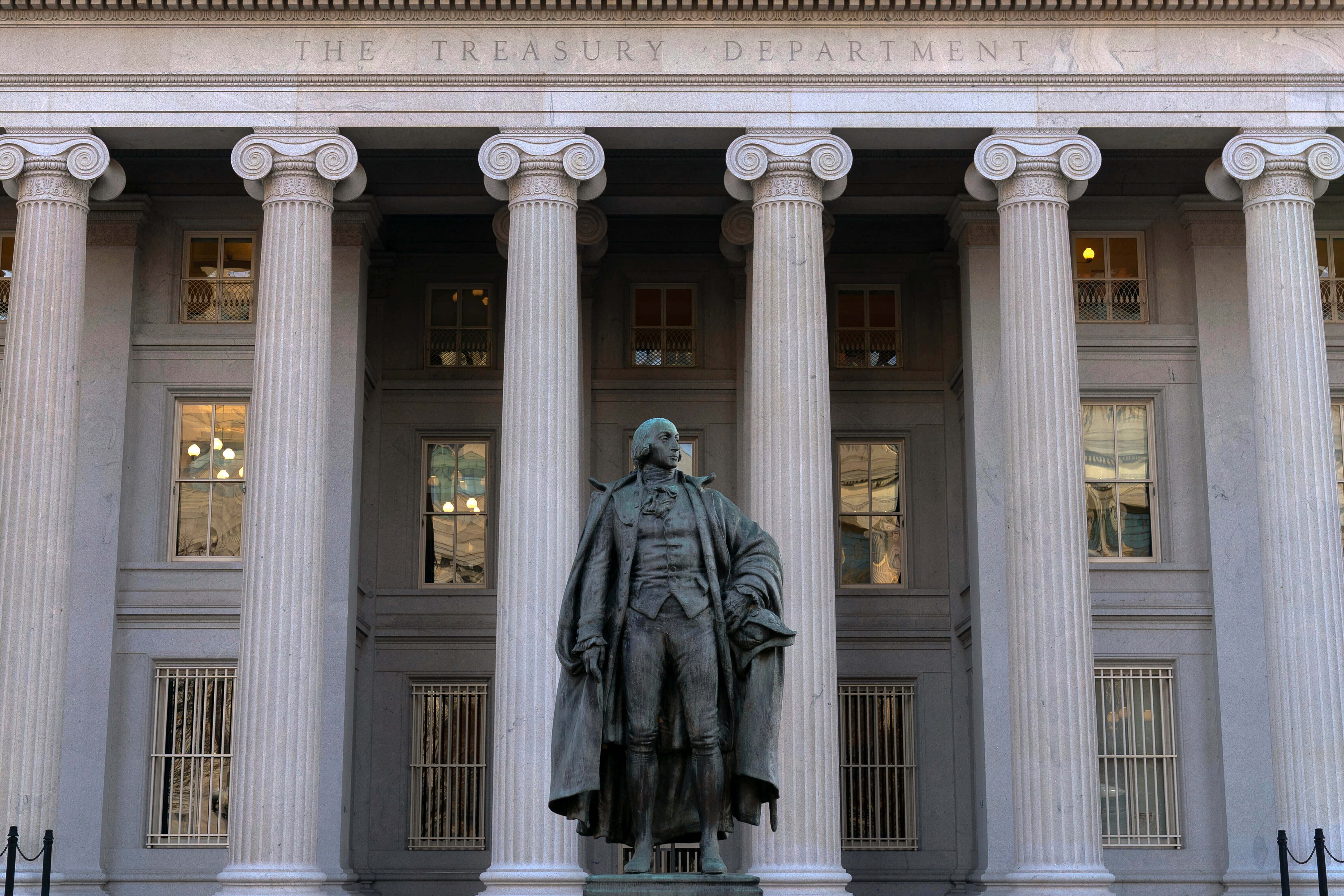 Mellanöstern-oro får investerare att fly riskfyllda krediter