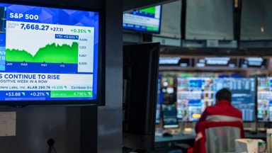 Wall Street trotsar makrobekymren – USA ”leker med elden”