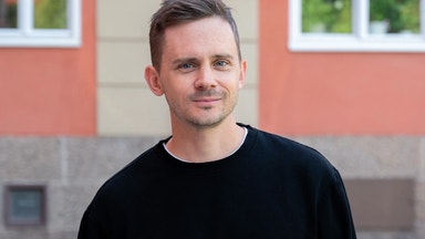 Stegras finanschef lämnar – mitt i ödesdagarna