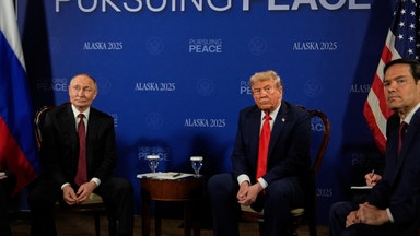 Trump ska ha möte med Putin inför Zelenskyj-möte