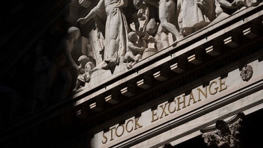 Wall Street inleder nedåt – tullbråk lyfter stålsektorn