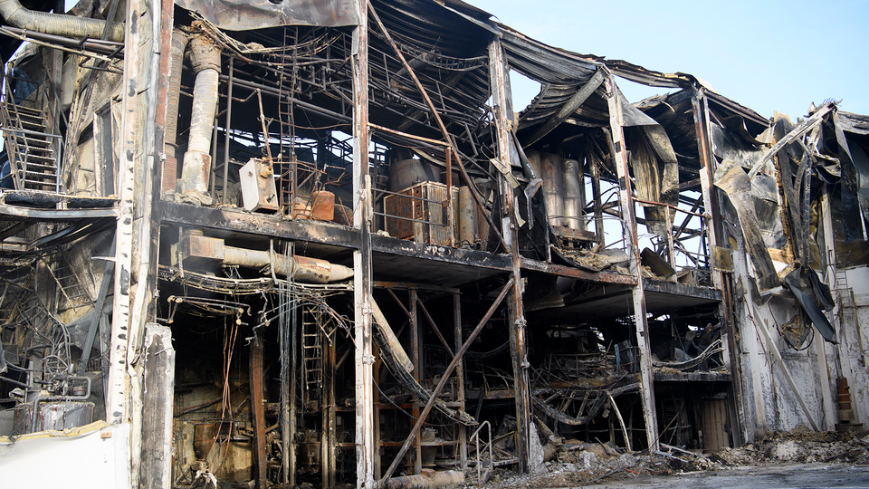 Polarbröd brand fabrik kontor brinner bageri