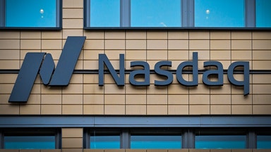 Stockholmsbörsen studsar upp efter raset