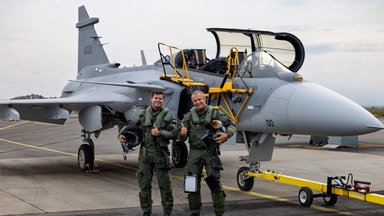 Första testflygningen med Gripen F