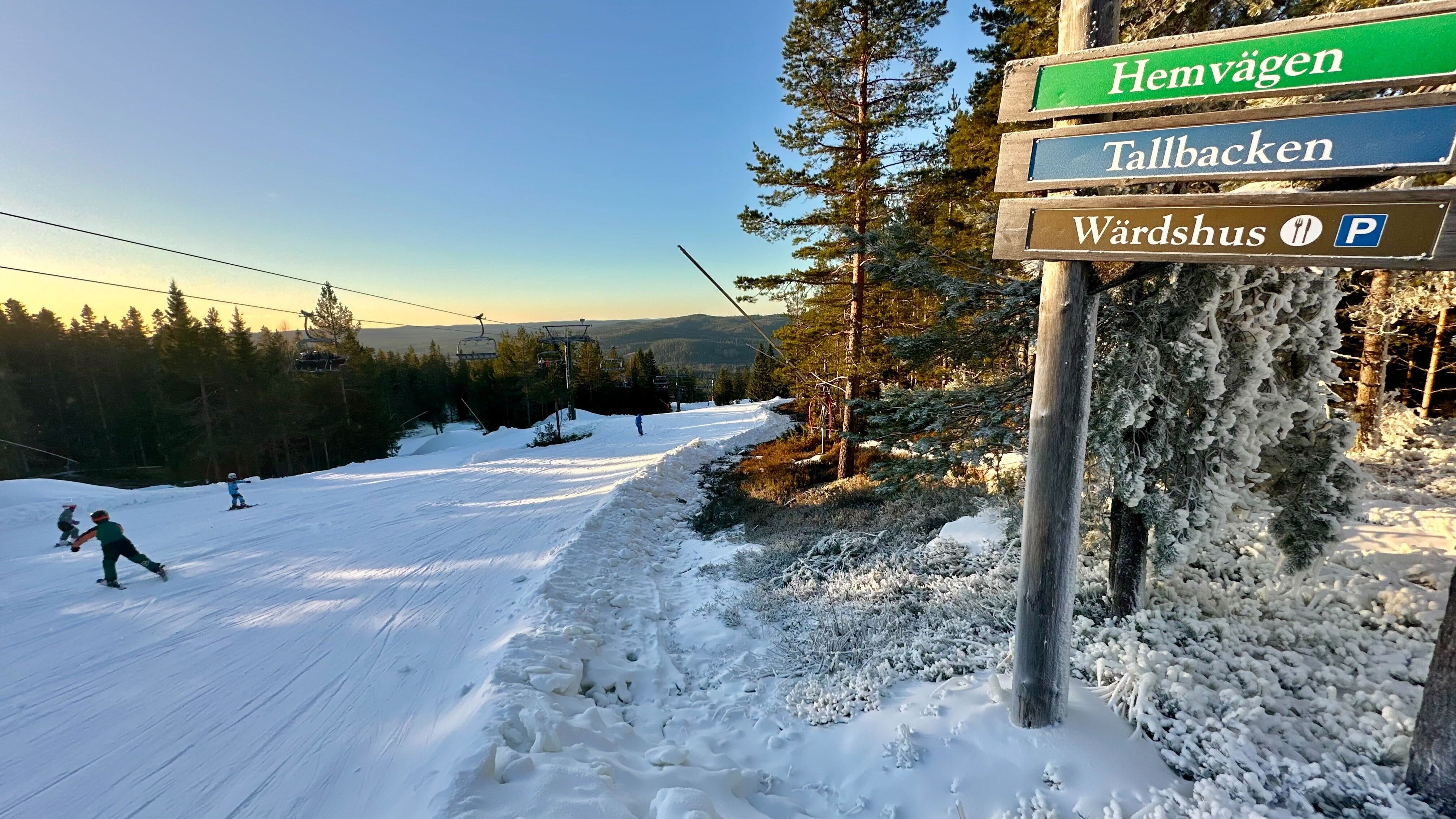 Skidbackar redo för sportlov