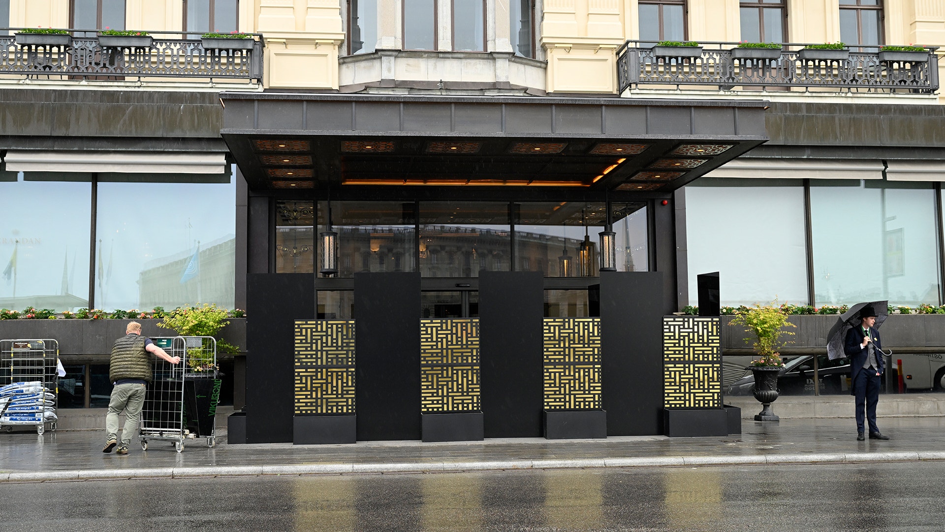 Grand Hotel är avspärrat när Bilderberggruppen kommer.