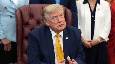 Trump: Hormuzsundet ska tillhöra USA