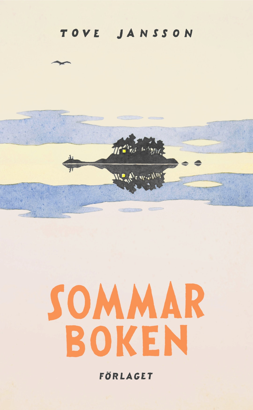 Bokomslag för Sommarboken av Tove Jansson. Minimalistisk illustration med en ö omgiven av blått vatten och dess spegelbild, en fågel i himlen, och orange bokstäver med titeln.