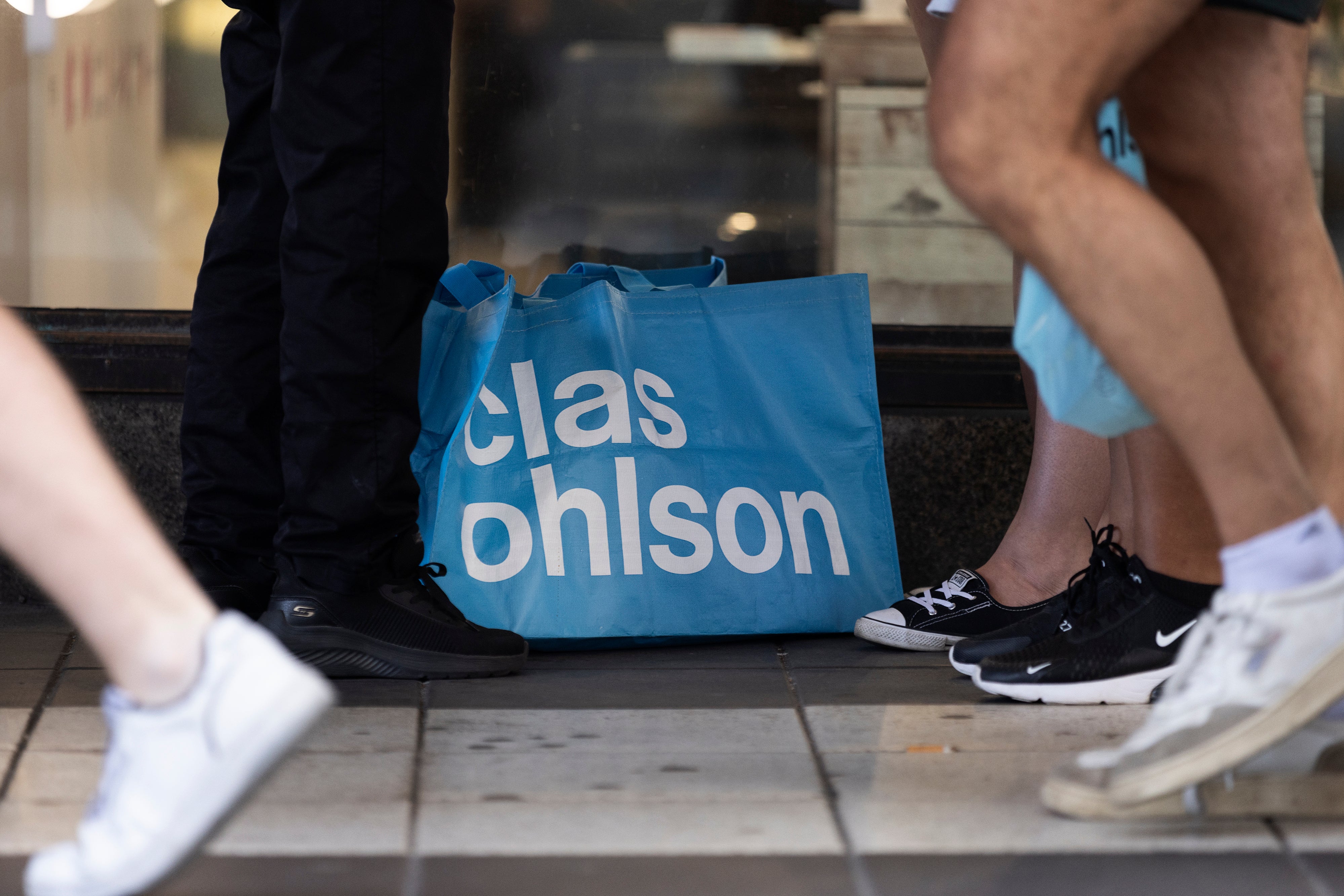 Clas Ohlson slår förväntningarna