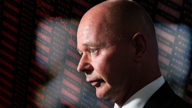 Därför faller Saab på börsen – i botten av OMXS30