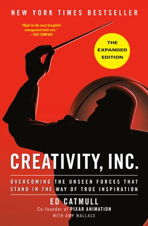 Bokomslag för Creativity, Inc. av Ed Catmull. Röd bakgrund med svart silhuett av en person som sträcker sig uppåt mot en gul cirkel. Texten anger att det är en New York Times-bestseller och en utökad utgåva.
