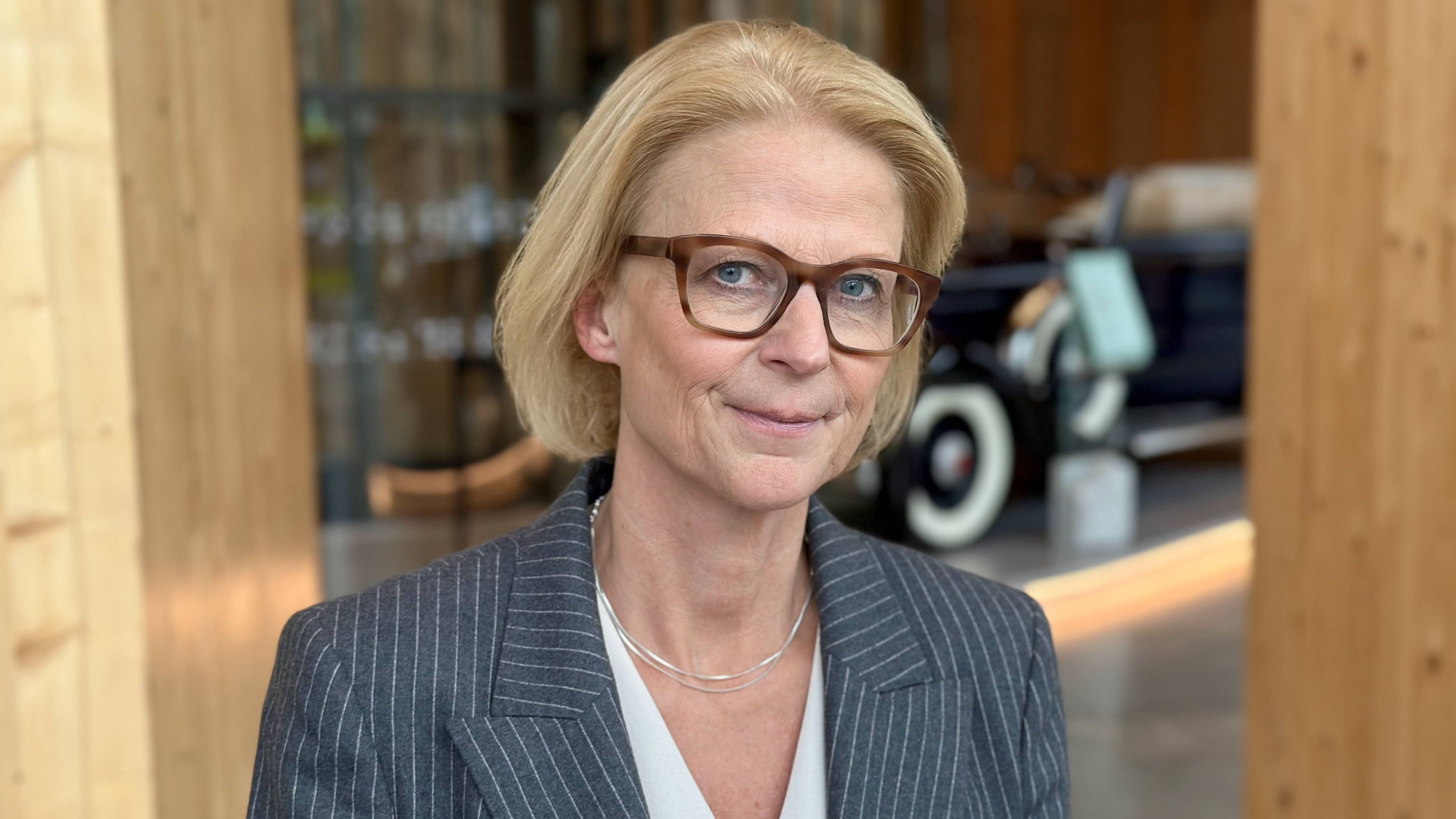 Elisabeth Svantesson (M)