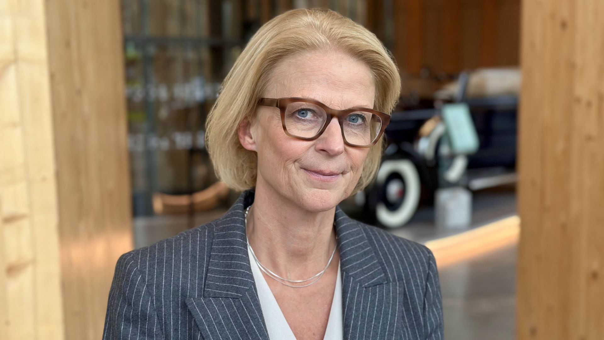 Elisabeth Svantesson (M)