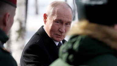 Uppgifter: Putin öser in krigspengar – trots ekonomiska oron