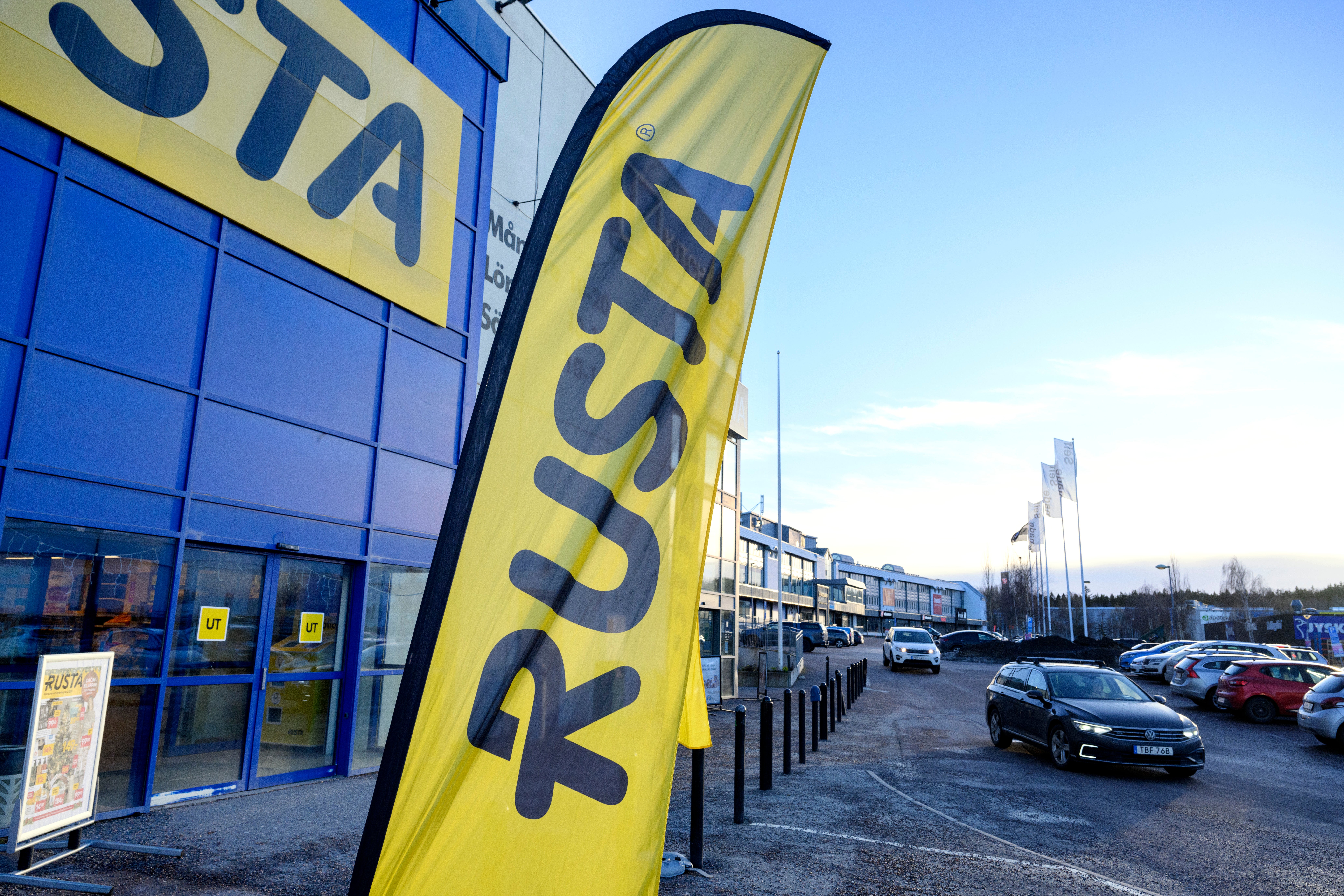 Rusta rasar efter slopad köprekommendation