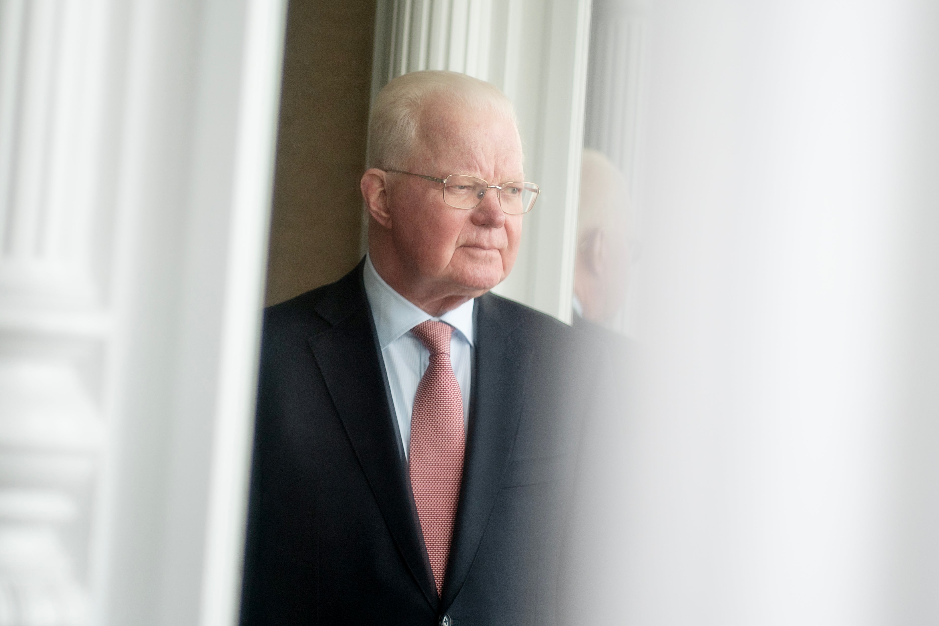 Fredrik Lundbergs varning om Kina: ”Måste vässa knivarna” 