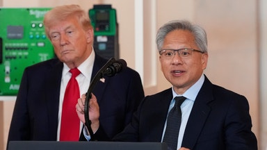 Nvidias Jensen Huang följer med Trump till Kina